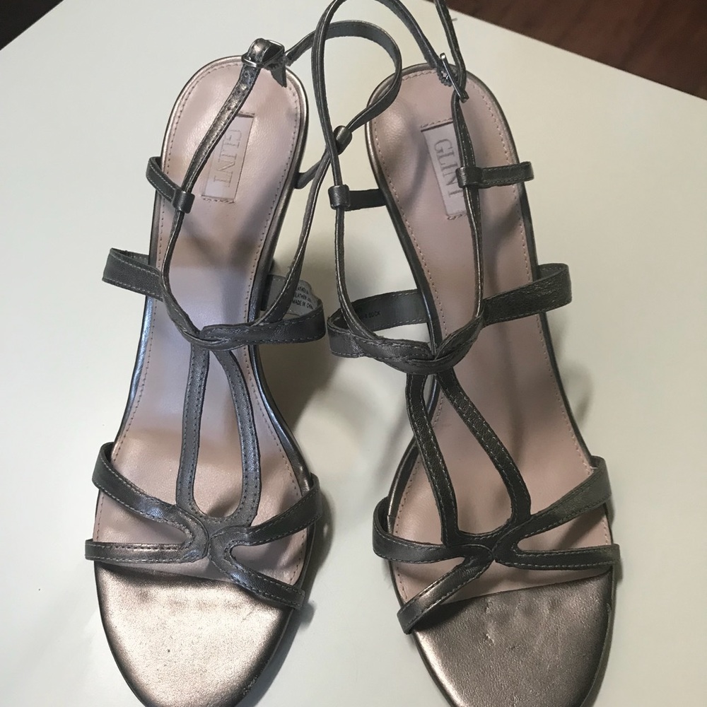 Glint Women’s Silver High Heels Size 9N